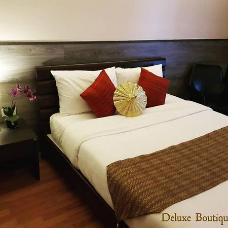 צ'יאנג מאי Maninarakorn Hotel מראה חיצוני תמונה