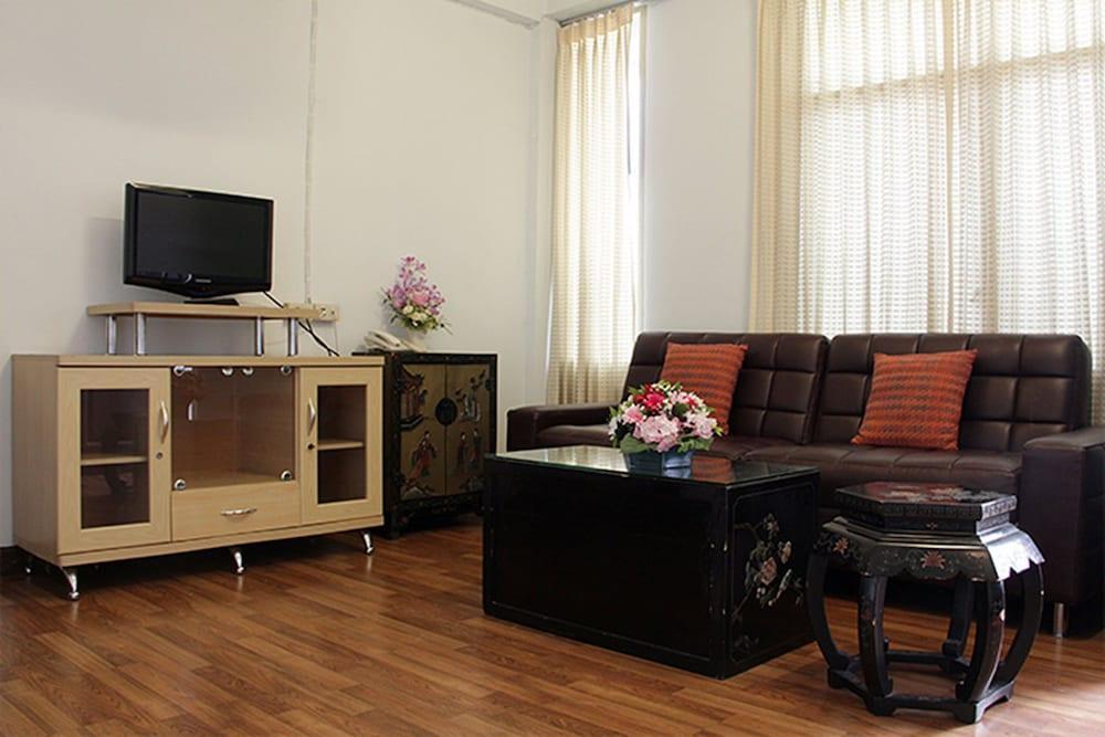 צ'יאנג מאי Maninarakorn Hotel מראה חיצוני תמונה