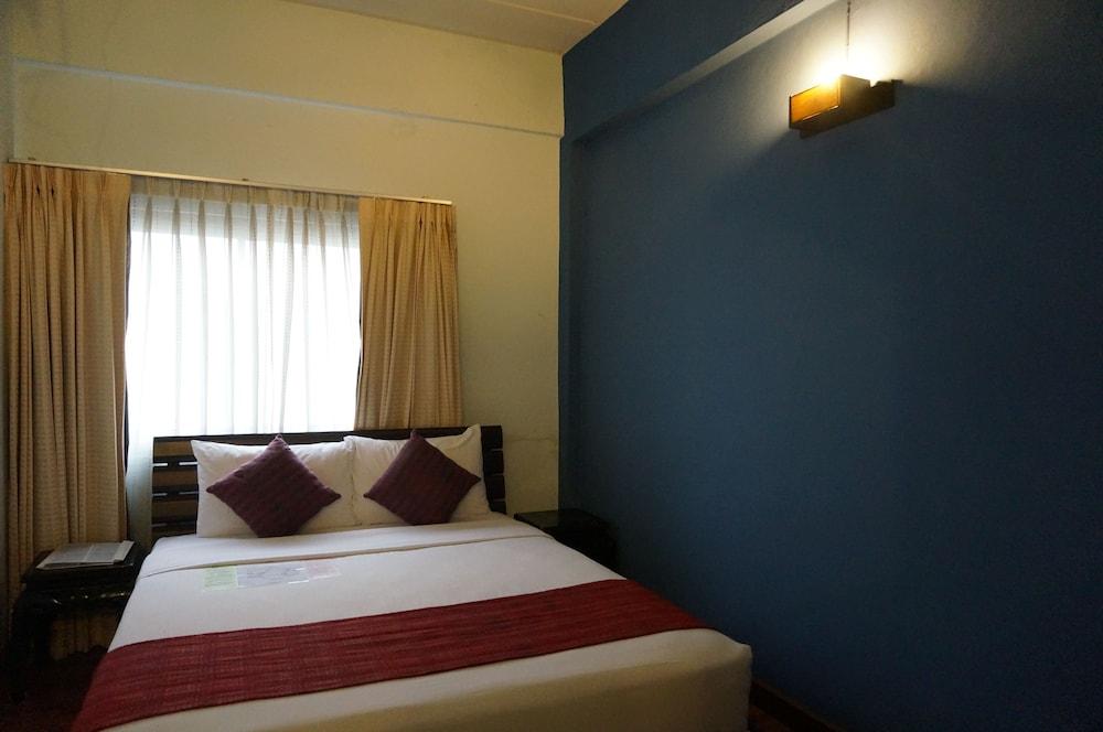 צ'יאנג מאי Maninarakorn Hotel מראה חיצוני תמונה