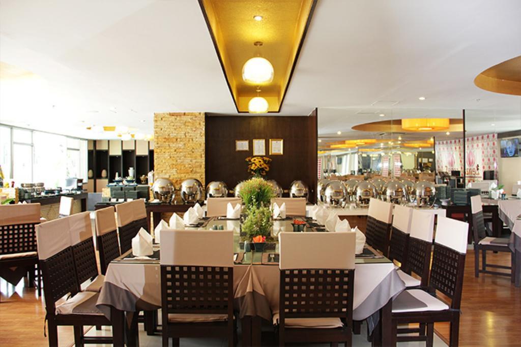צ'יאנג מאי Maninarakorn Hotel מראה חיצוני תמונה