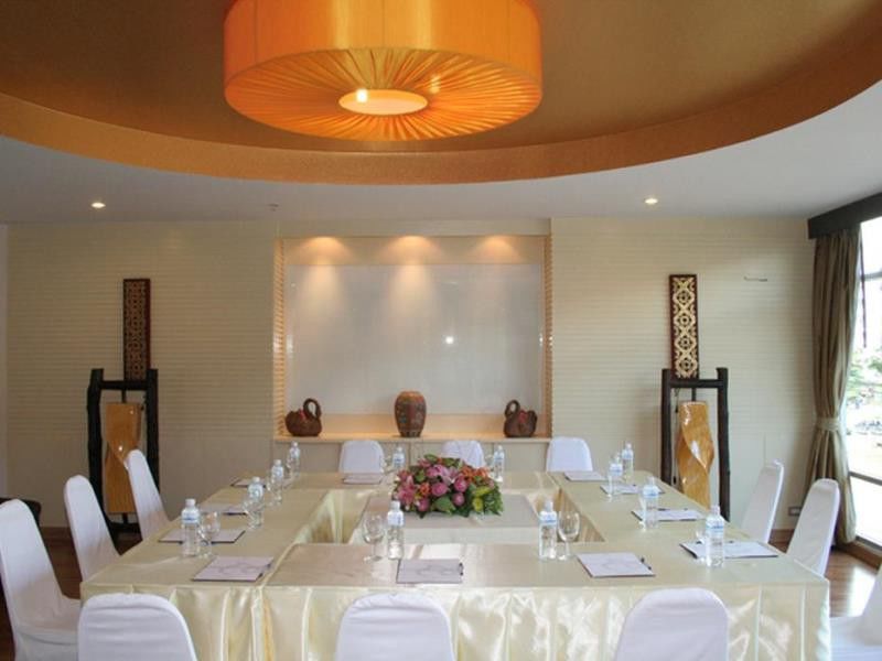 צ'יאנג מאי Maninarakorn Hotel מראה חיצוני תמונה